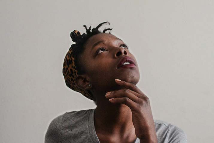 female-looking-up-thinking