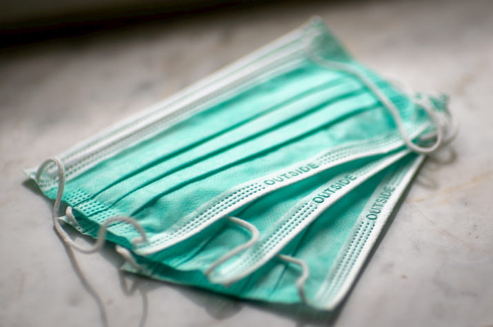 Surgical face masks