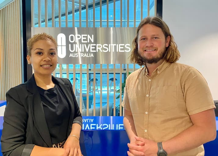 Student Jenny meets advisor Jase